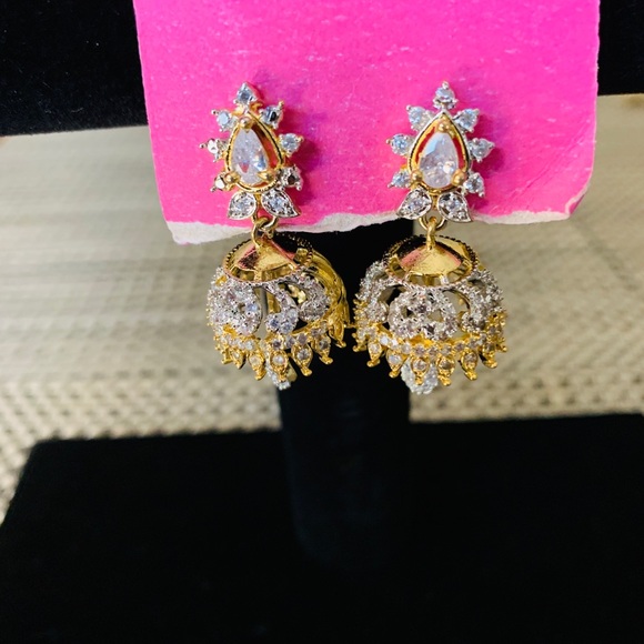 Small size jhumki with color stones - Picture 4 of 8